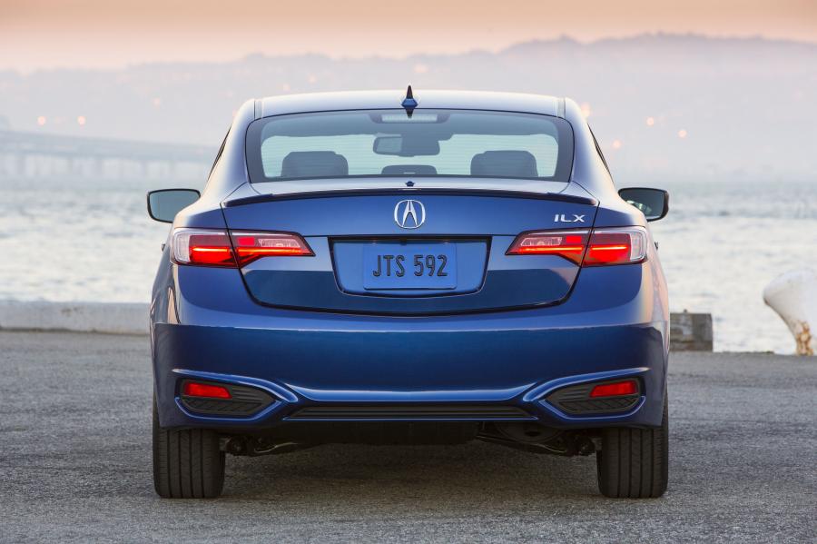  Acura ILX A-Spec (DE) 2015 года  (фото 19 из 42)